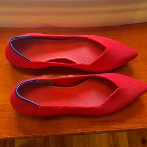 Rothy’s Flame points size 10.5. Great used condition from smoke-free home.